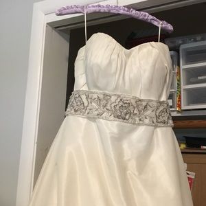 Casablanca Imperial Wedding Gown side 12